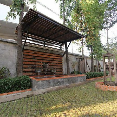Leesort @ Onnuch Hotel Bangkok Exterior photo