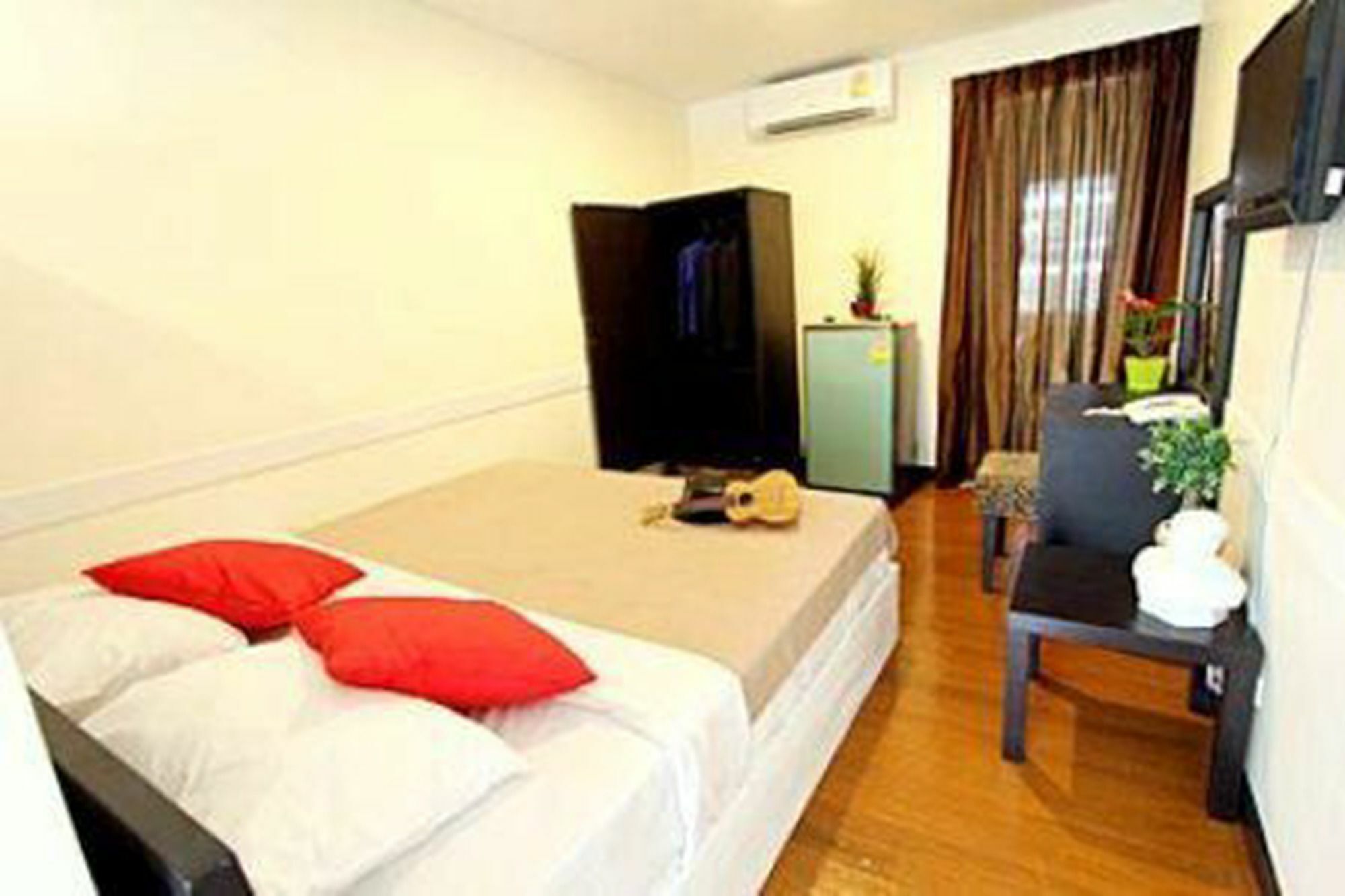 Leesort @ Onnuch Hotel Bangkok Exterior photo